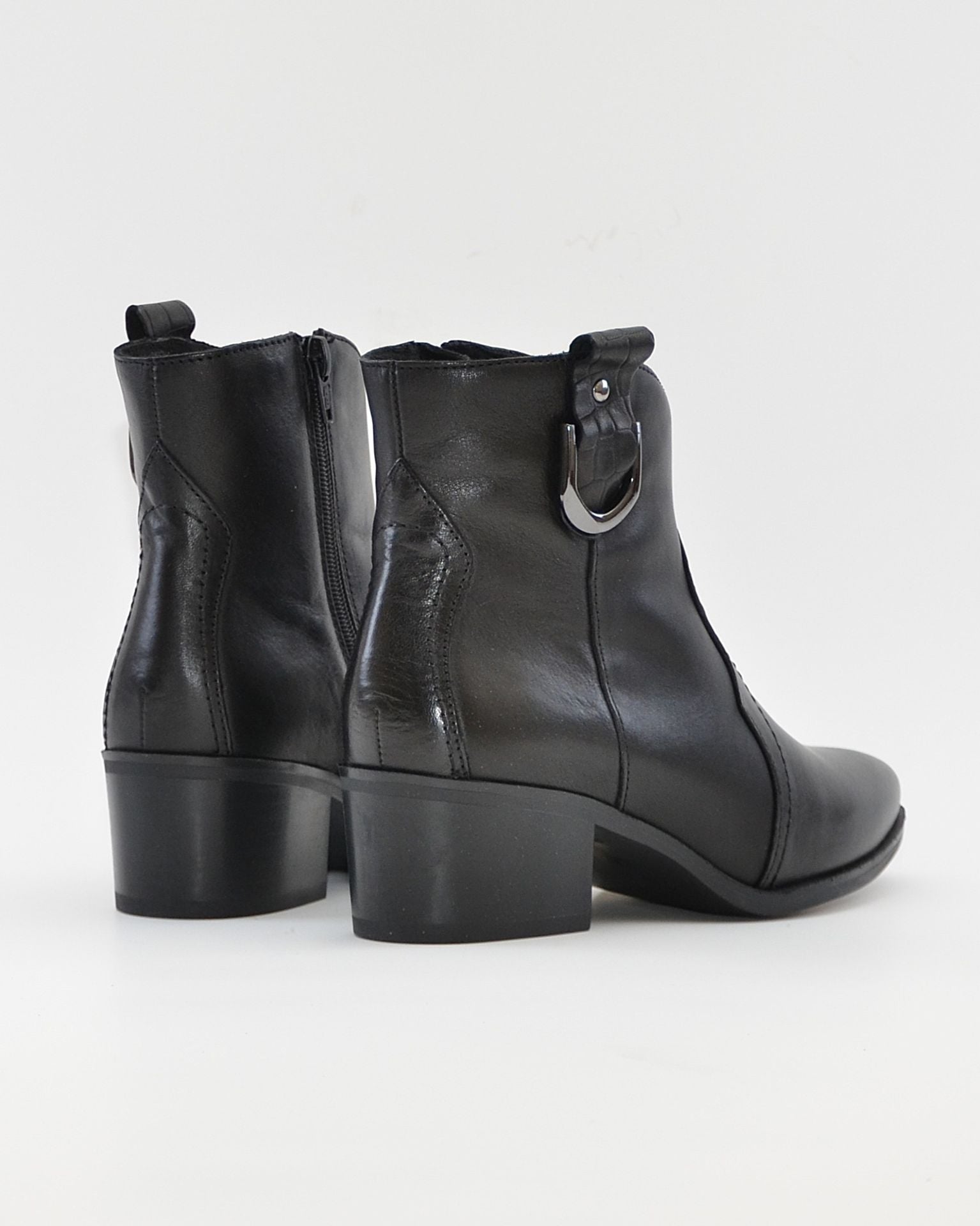BOTIN MUJER COWBOY PIEL NEGRO CON HEBILLA KAOLA 3054