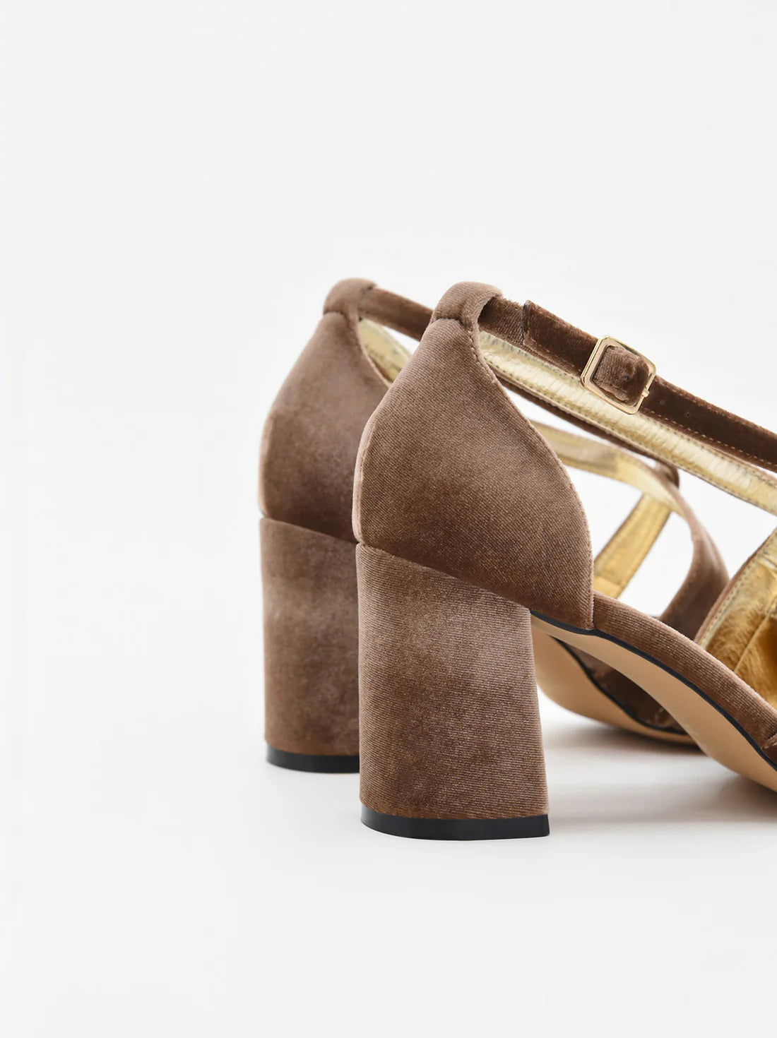 ZAPATO FIESTA TERCIOPELO TAUPE 459K211