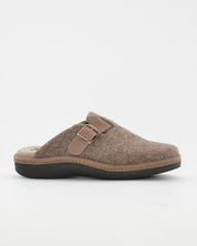 ZAPATILLAS DE CASA HOMBRE CON HEBILLA SALVI 41L-000 ELFO TABACO