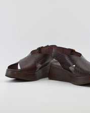 SANDALIA MUJER CRUZADA COLOR MARRON PLANTA ACOLCHADA PAULA URBAN 33-2070 TESTA