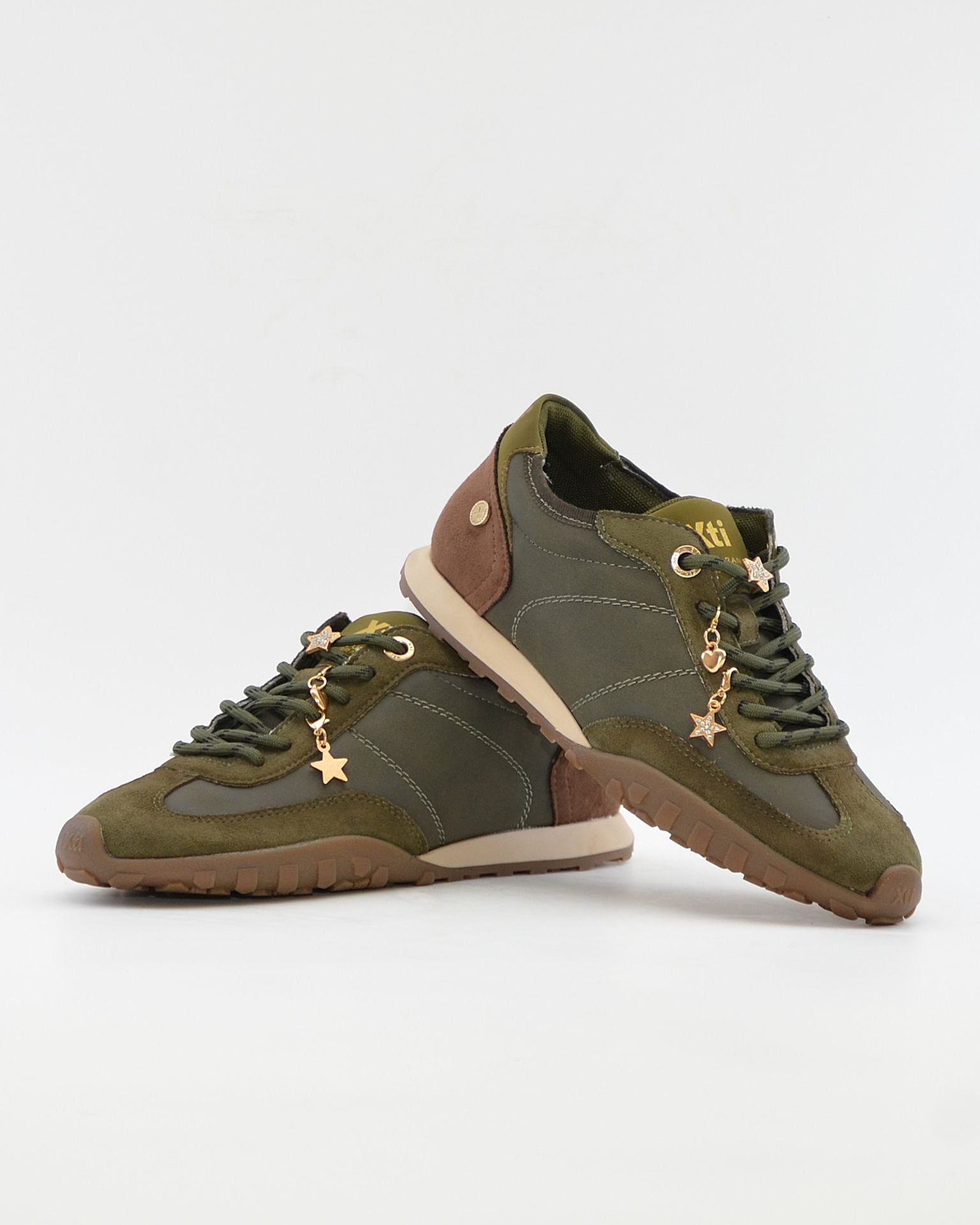 DEPORTIVO SNEAKER MUJER PLANA COLOR KAKI XTI 146146