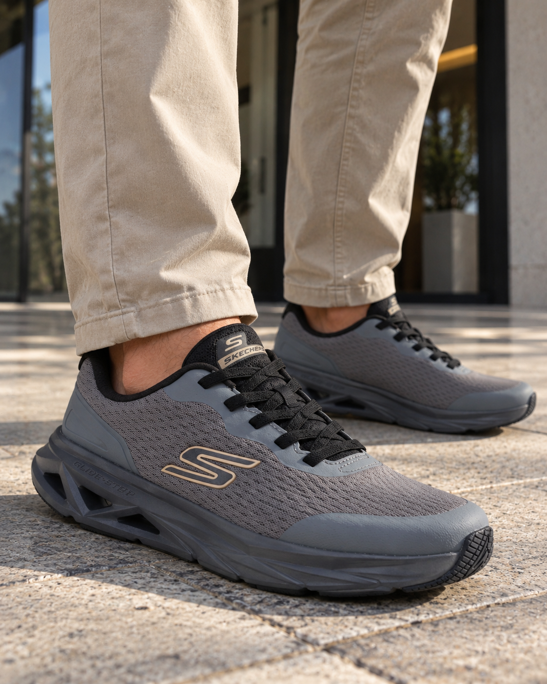 SNEAKERS HOMBRE DEPORTIVO SKECHERS GRIS OSCURO 221041 CHAR