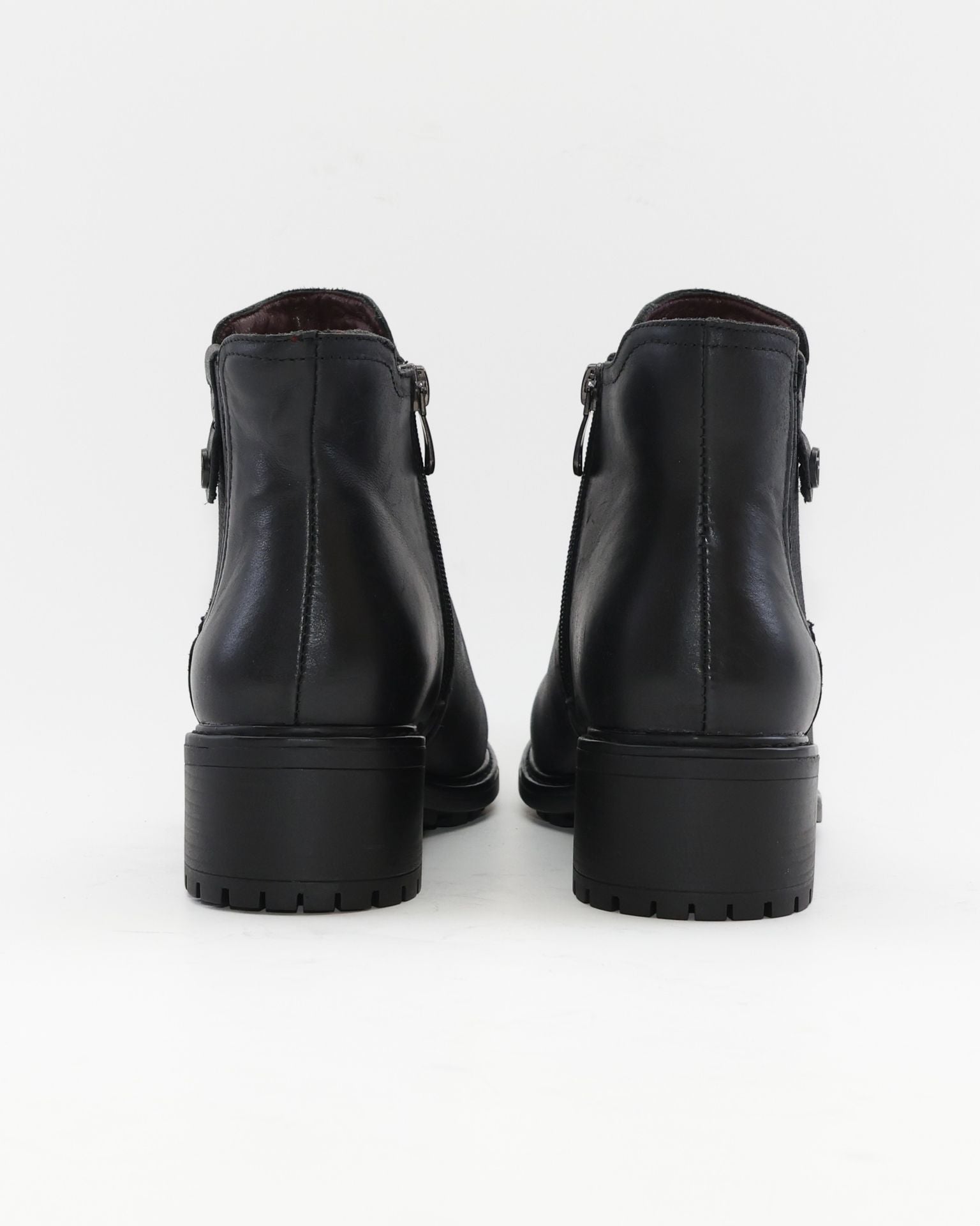 BOTIN TACON ANCHO MUJER COLOR NEGRO THE HAPPY MONK DALLAS 011