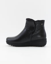 BOTINES DE MUJER CON CUÑA BAJA COLOR NEGRO GIORDA 27681