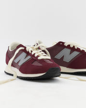 SNEAKERS NEW BALANCE U471 7PS ZAPATILLAS MUJER COLOR BURDEOS