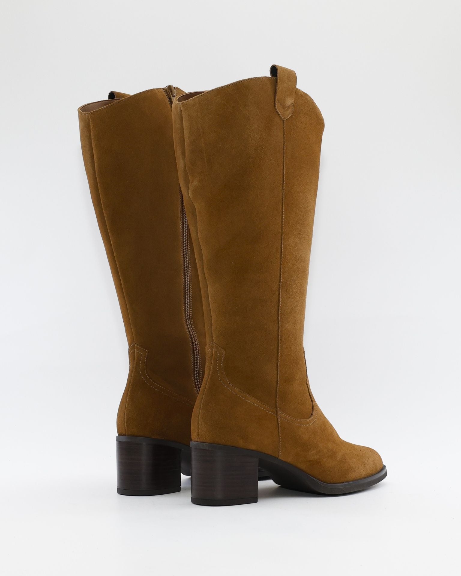BOTA ALTA MUJER ANCHO ESPECIAL DE GEMELO ANCHO PIESANTO 235461 XL SERRAJE CUERO