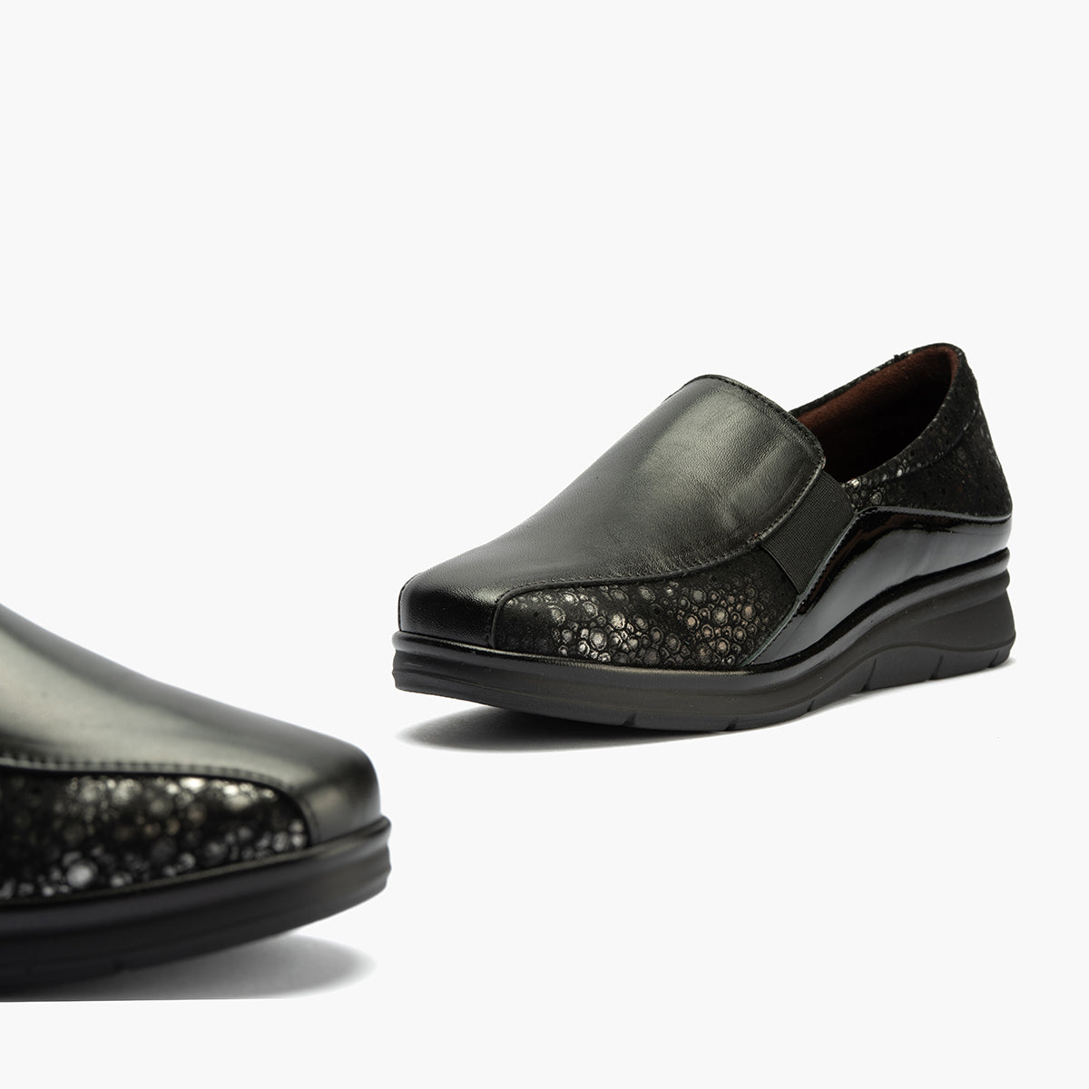 MOCASIN ANCHO ESPECIAL NEGRO 10702