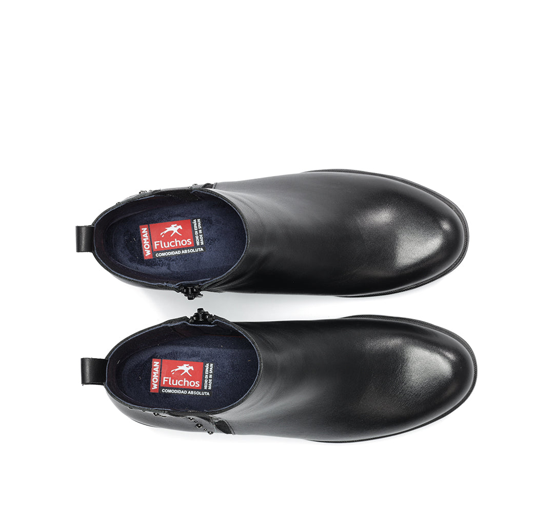 BOTIN NEGRO ELASTICOS TACHAS F2109 FUGAZ