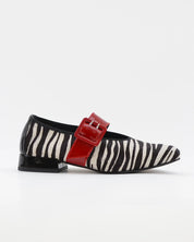 MERCEDITAS MUJER ANIMAL PRINT CEBRA CHAROL ROJO CON CORREA Y HEBILLA LACOMBA CLOVE