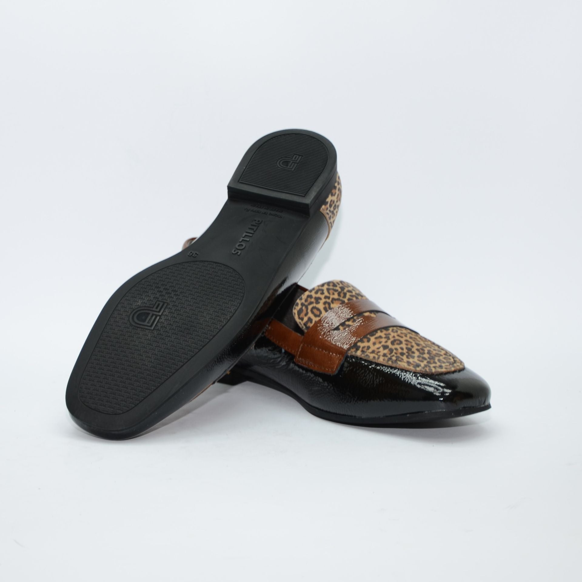 MOCASIN PLANO NEGRO ANIMAL PRINT 10870