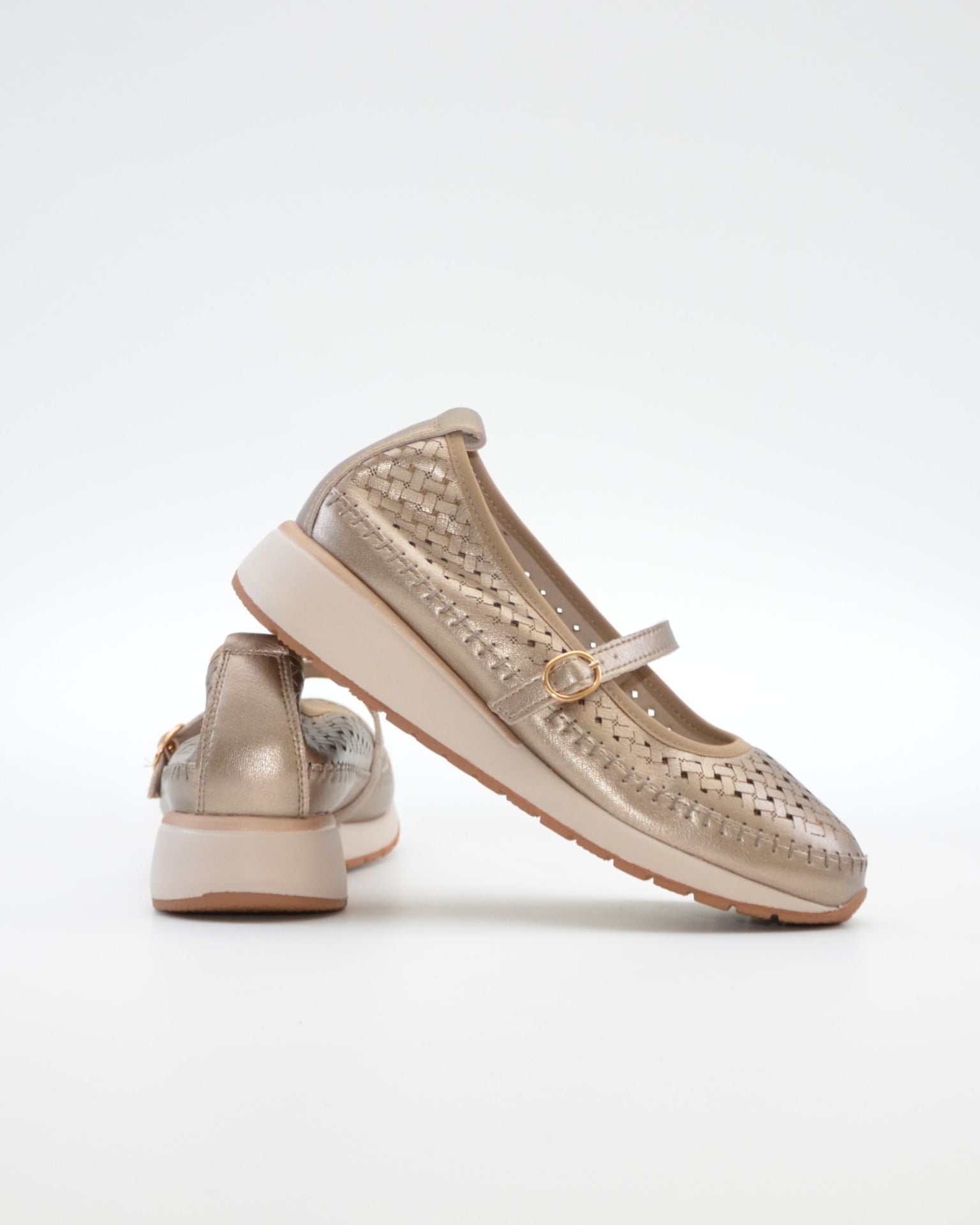 MANOLETINA CON CORREA MUJER COLOR BRONCE TREINTAS L4554