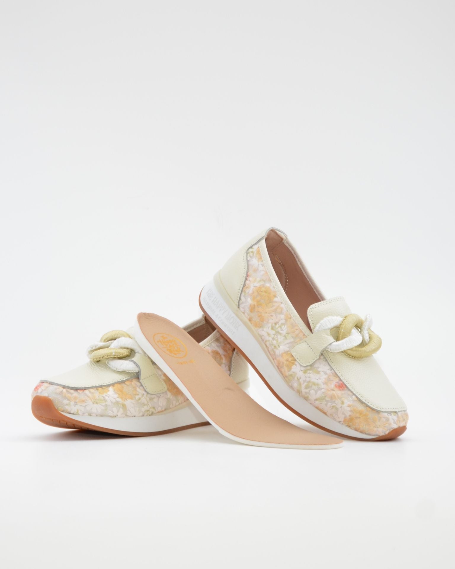 MOCASIN DEPORTIVO MUJER COLOR BEIGE BORDADO FLORES THE HAPPY MONK VANITY 011