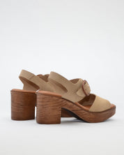 SANDALIA MUJER PLATAFORMA COLOR BEIGE CON HEBILLA KAOLA 930