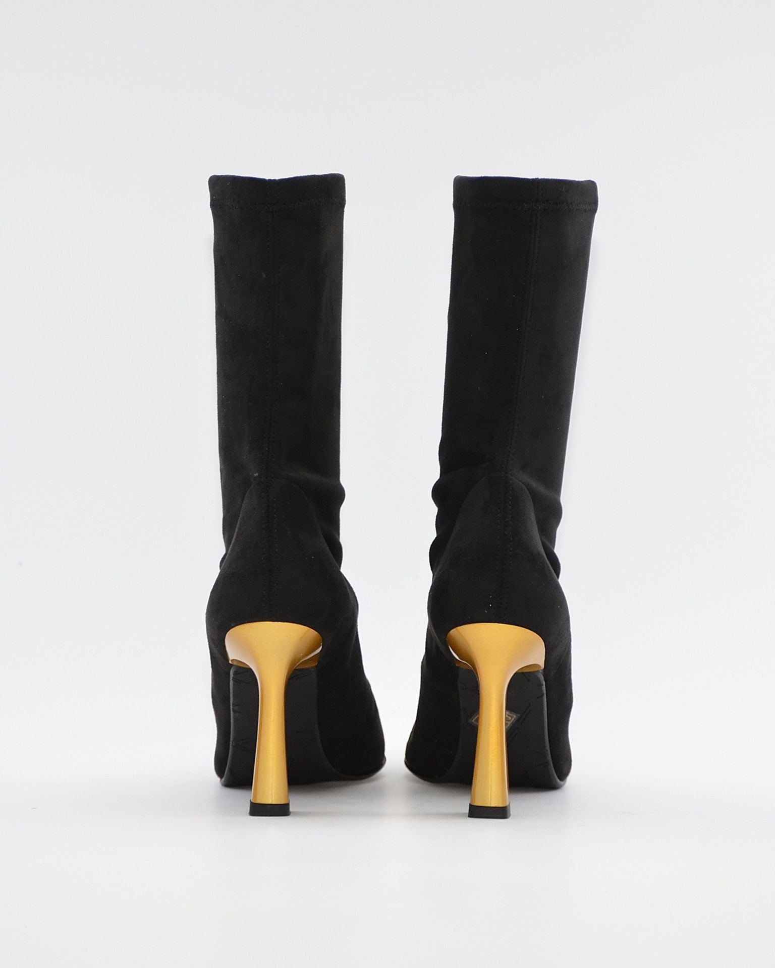 BOTA MEDIA CAÑA LYCRA MUJER COLOR NEGRO DETALLES DORADOS DANIELA VEGA 2880 ANTE STRECH