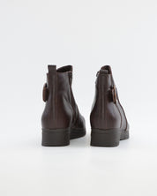 BOTINES DE MUJER CON CUÑA BAJA Y CREMALLERA COLOR MARRON CHOCOLATE VALERIAS 2910