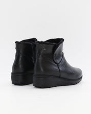 BOTINES DE MUJER CON CUÑA BAJA COLOR NEGRO GIORDA 27681