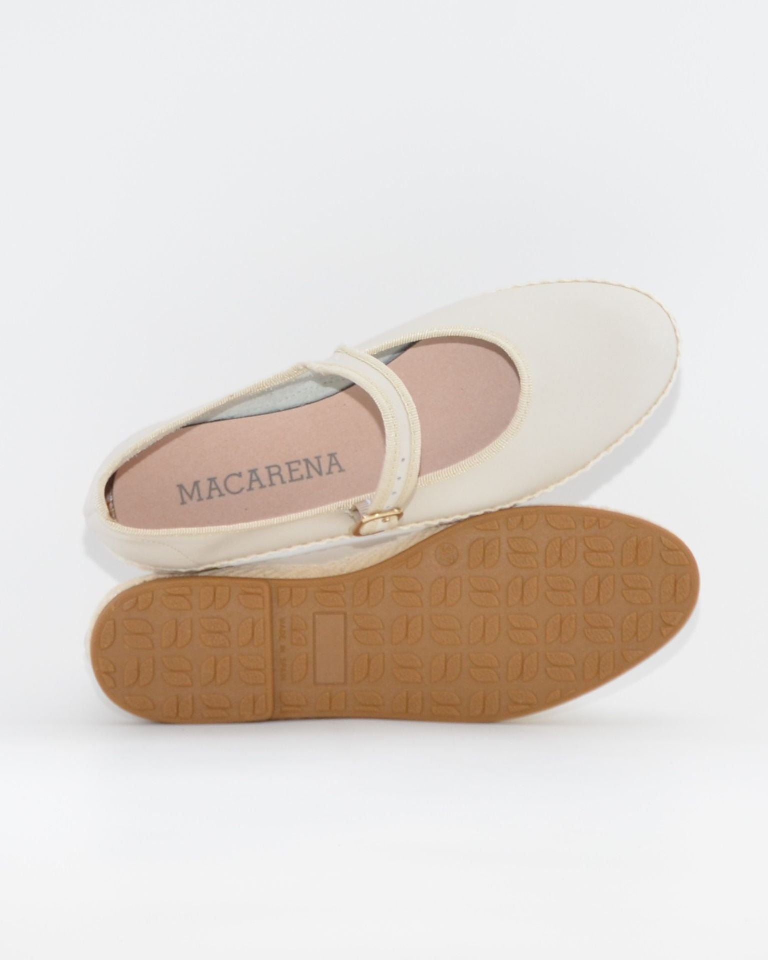 MERCEDITAS EN PIEL COLOR HIELO MACARENA RANIA 86