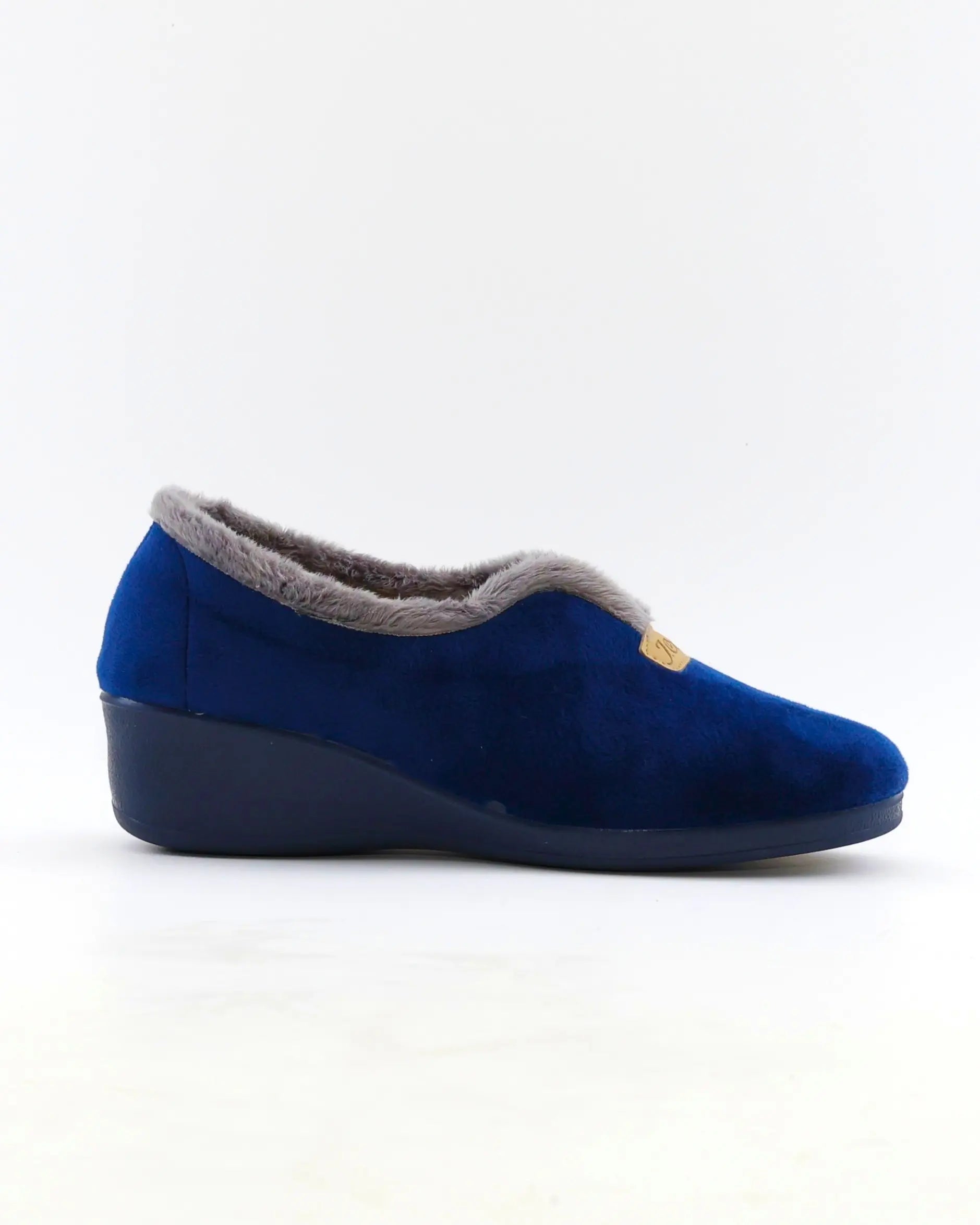 ZAPATILLA MUJER CERRADA CON CUÑA COLOR AZUL MARINO J.ORTEGA 1840