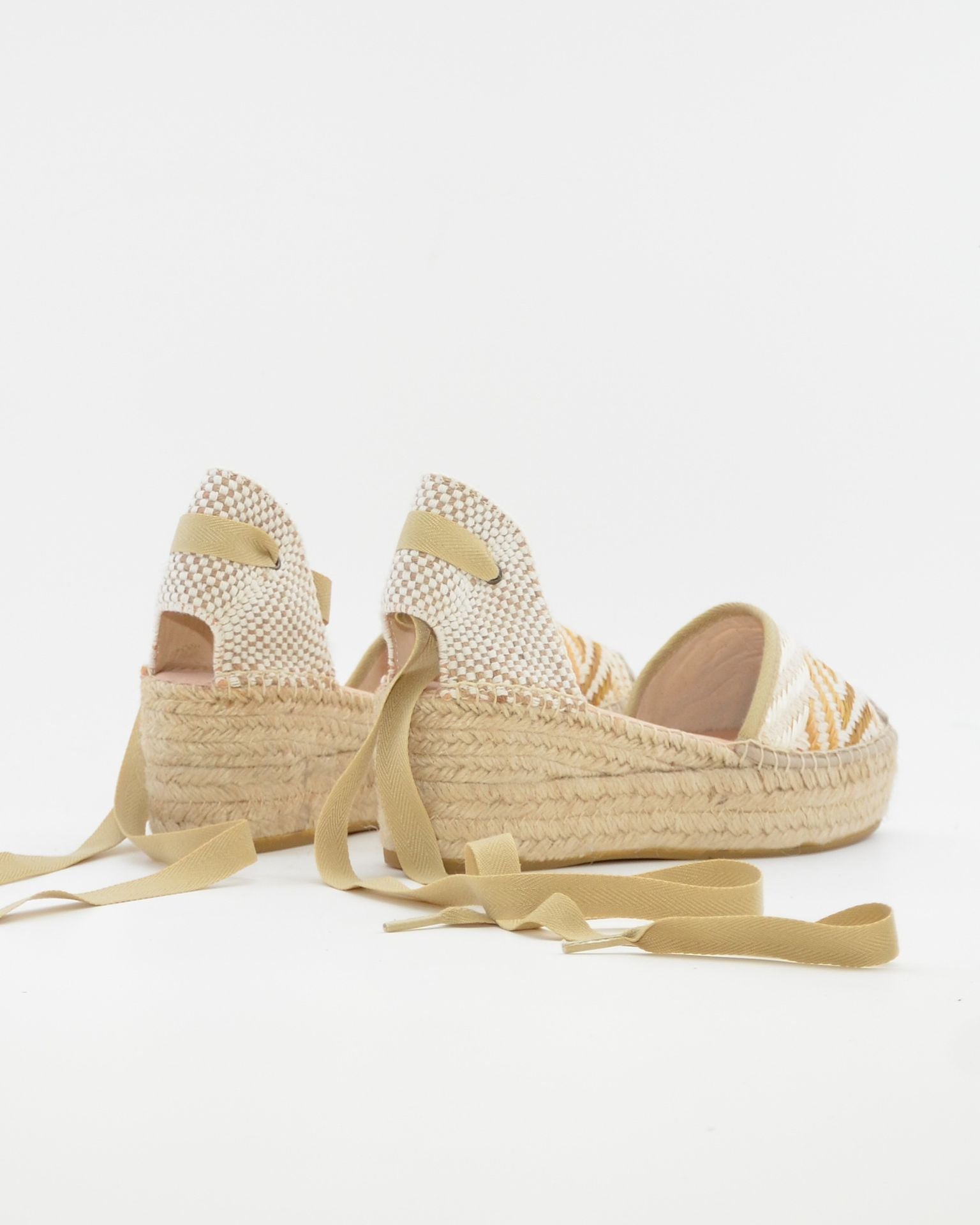 ALPARGATAS DE CUÑA TEJIDO MULTI BEIGE MACARENA JAVA 64