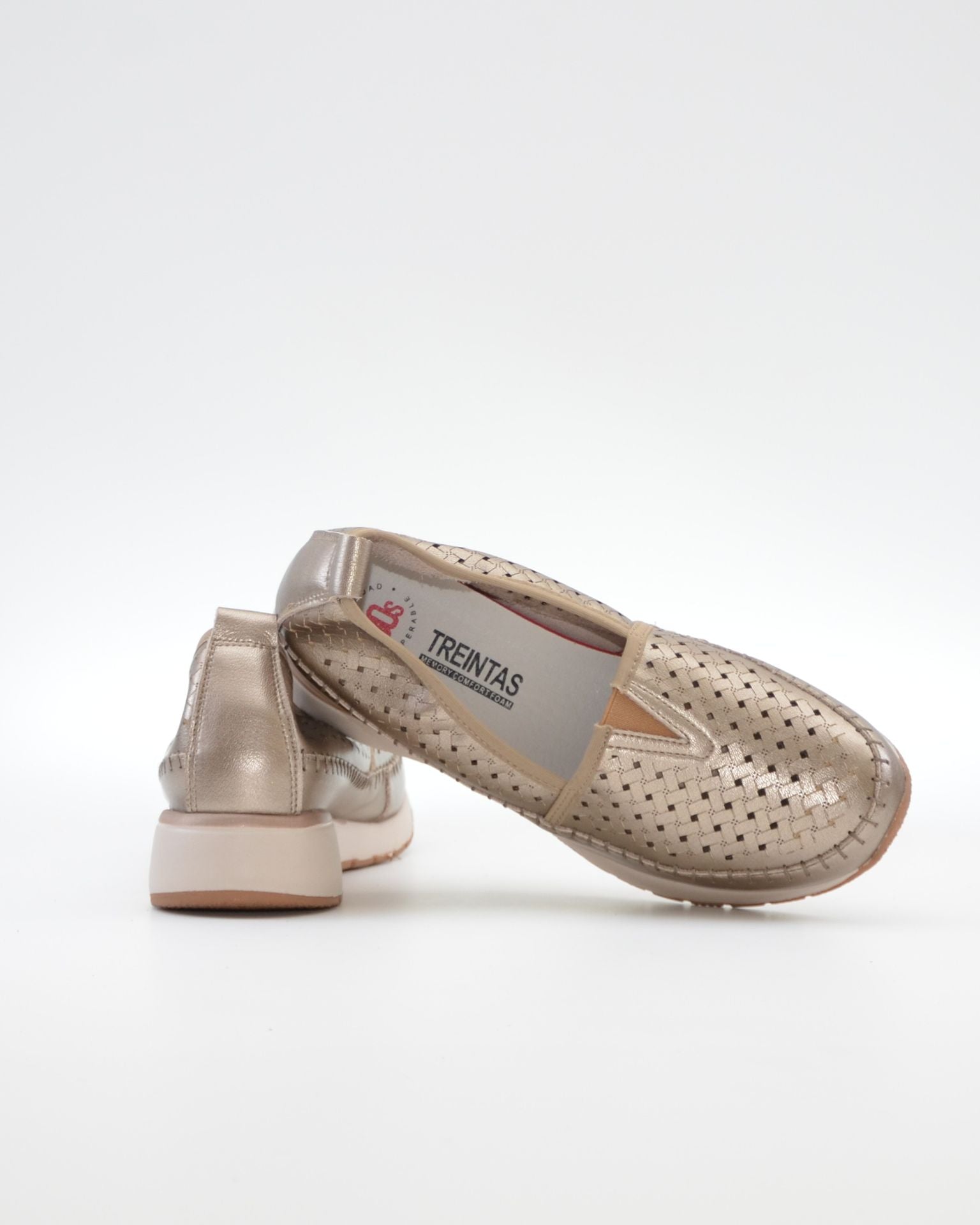 MOCASIN MUJER COLOR BRONCE TREINTAS L4554