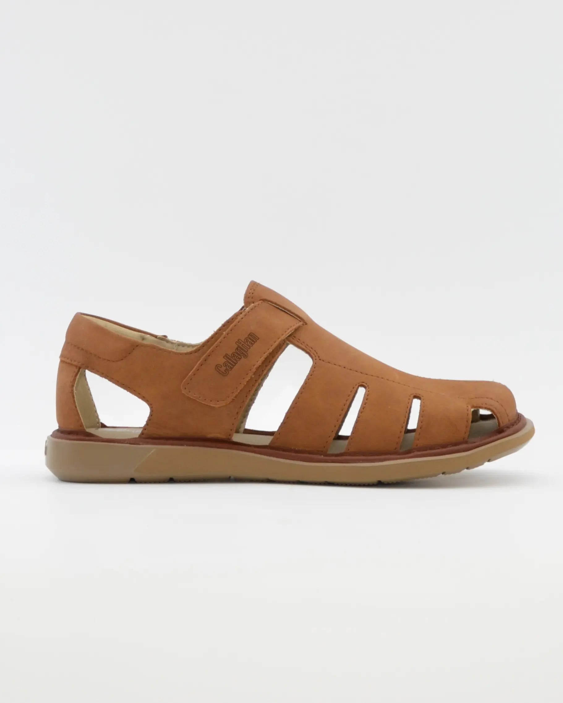 SANDALIA HOMBRE VELCRO COLOR CUERO SUELA EXTRALIGHT CALLAGHAN 92311