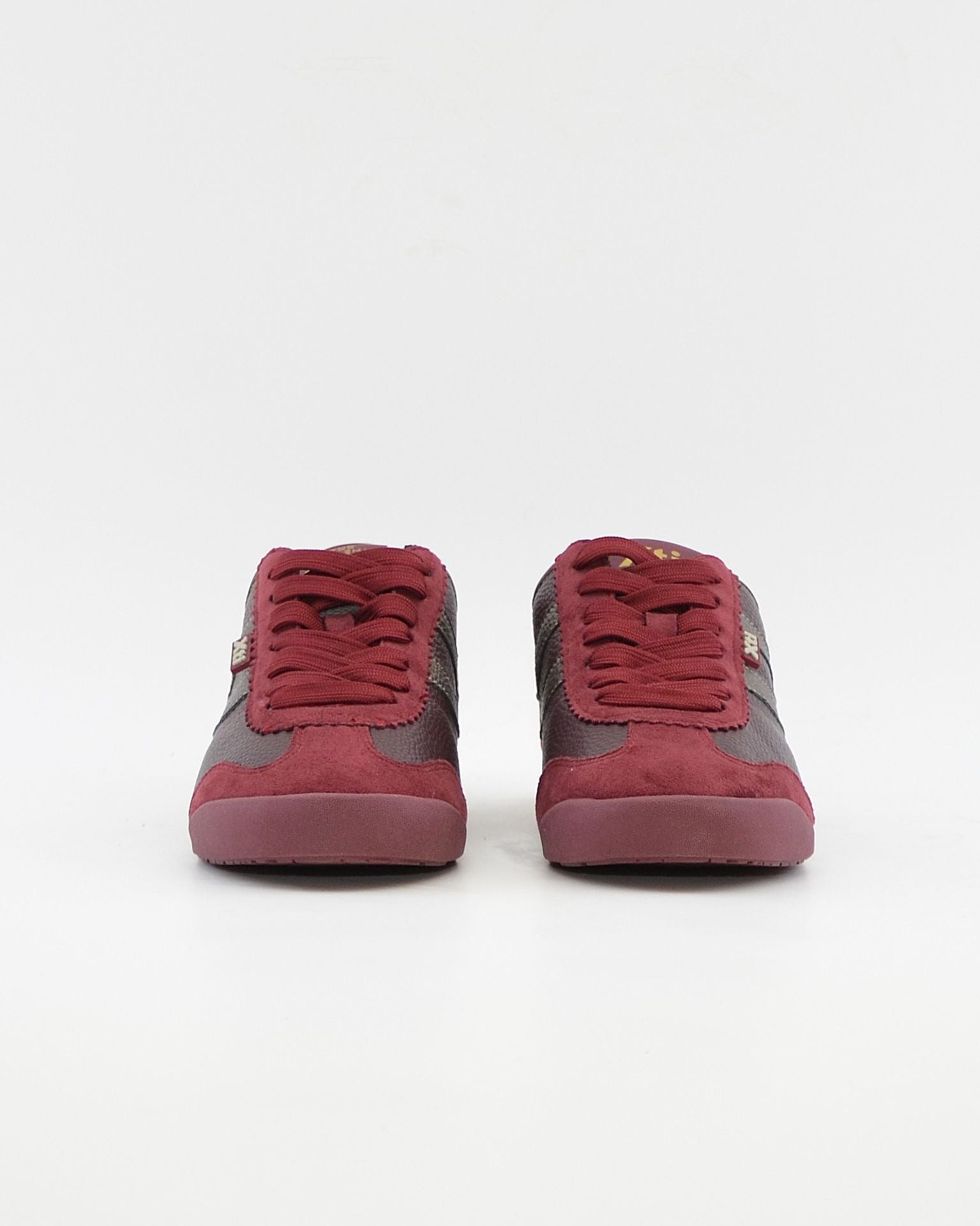 DEPORTIVO SNEAKER MUJER PLANA COLOR BURDEOS XTI 146157