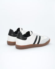 SNEAKER MUJER BLANCO TIRAS NEGRAS