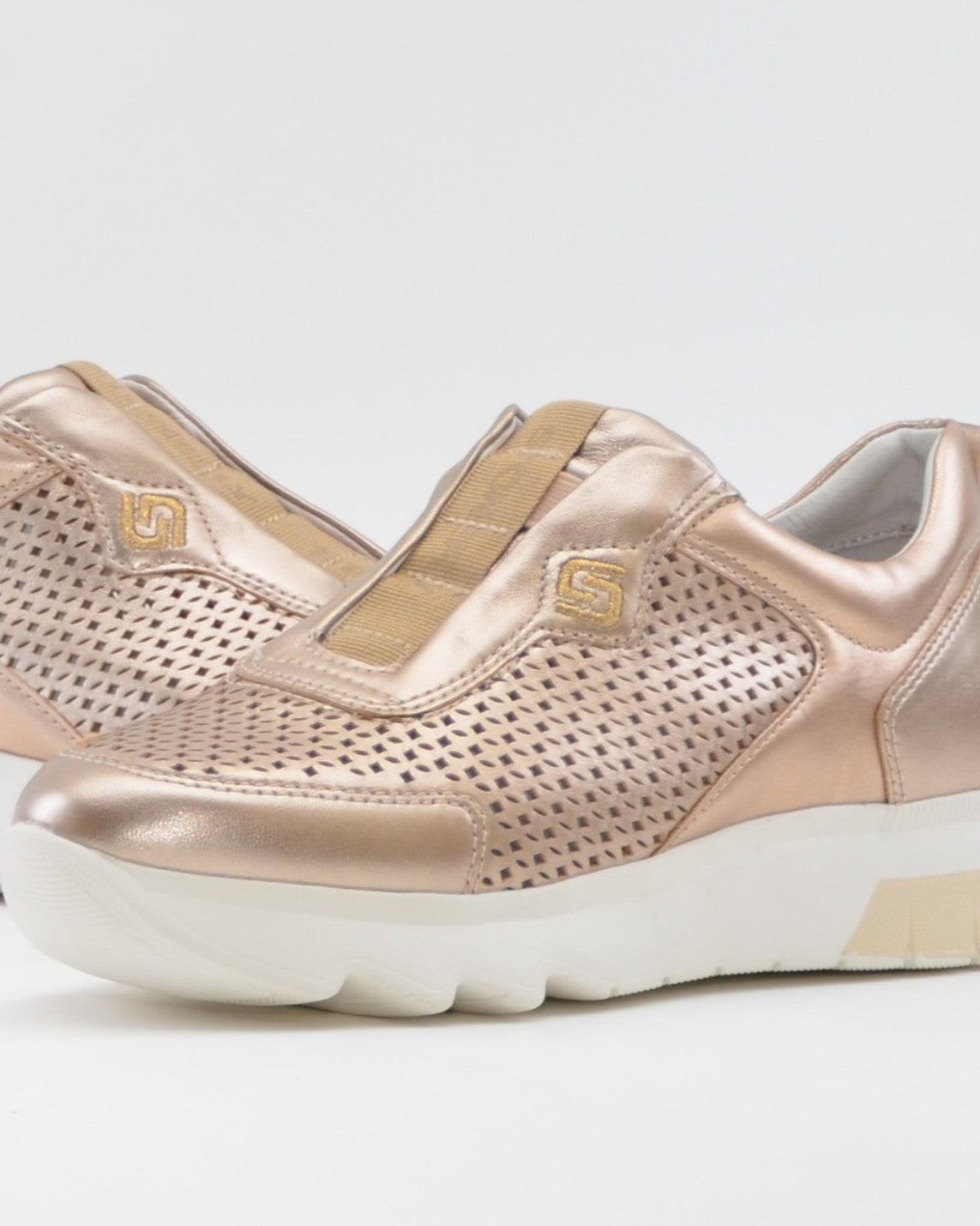 DEPORTIVO STONEFLY MUJER SLIP ON METALIZADO ORO PLANTILLA EXTRAHIBLE STONEFLY 223581 I89