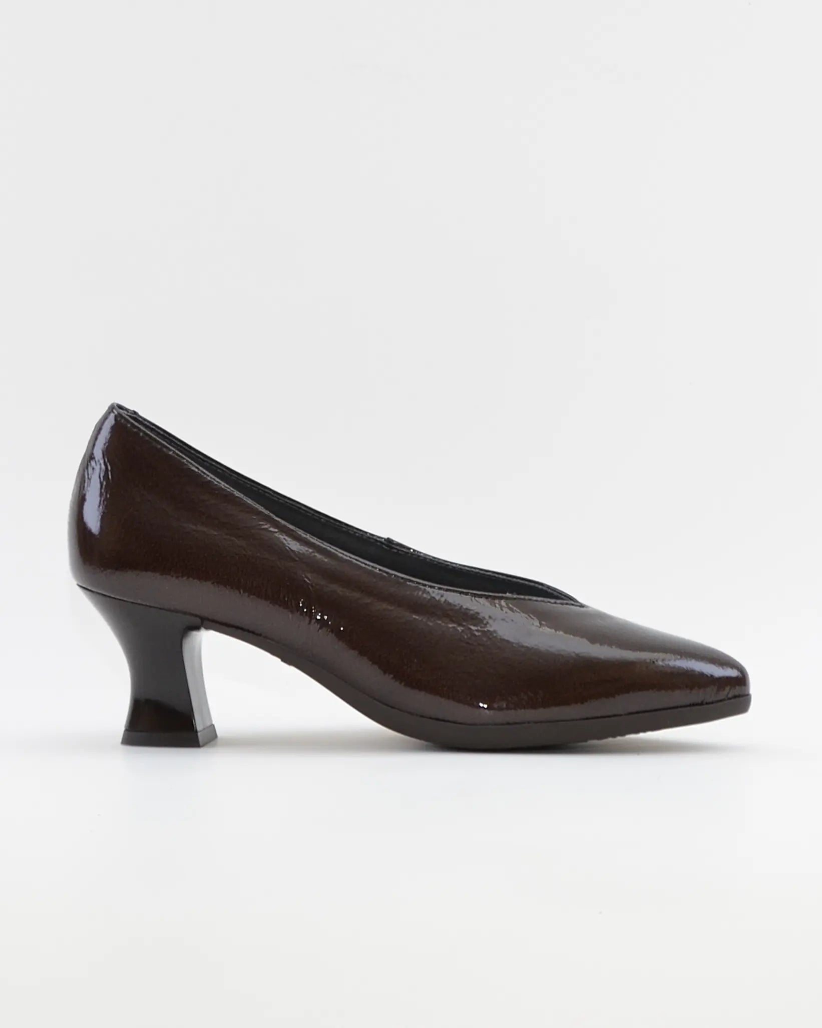 ZAPATO SALON MUJER PITILLOS CHAROL MARRÓN 11681