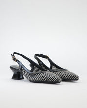 ZAPATO VESTIR MUJER DESTALONADO TACON BAJO DANIELA VEGA CON REJILLA NEGRO BLANCO