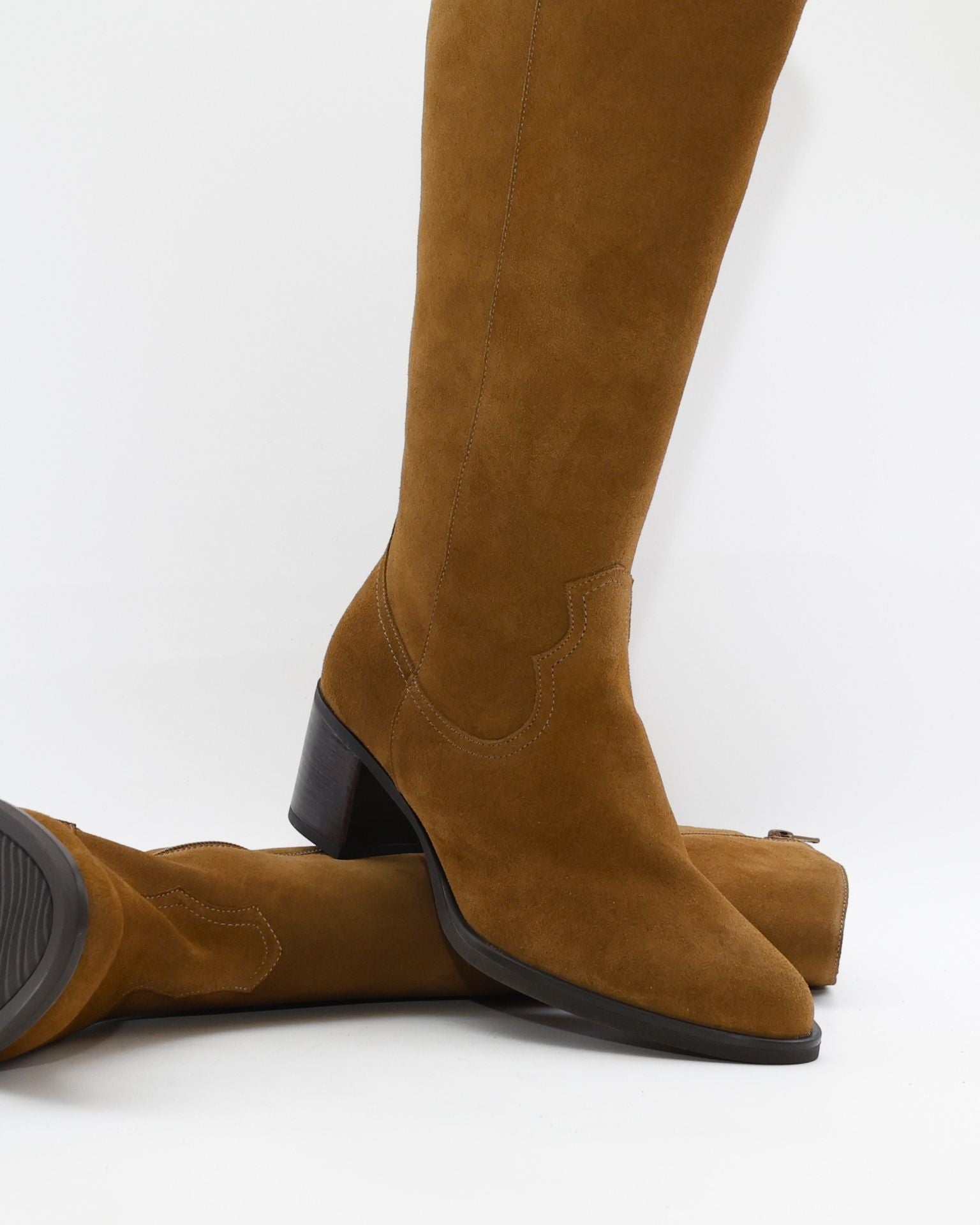 BOTA ALTA MUJER ANCHO ESPECIAL DE GEMELO ANCHO PIESANTO 235461 XL SERRAJE CUERO