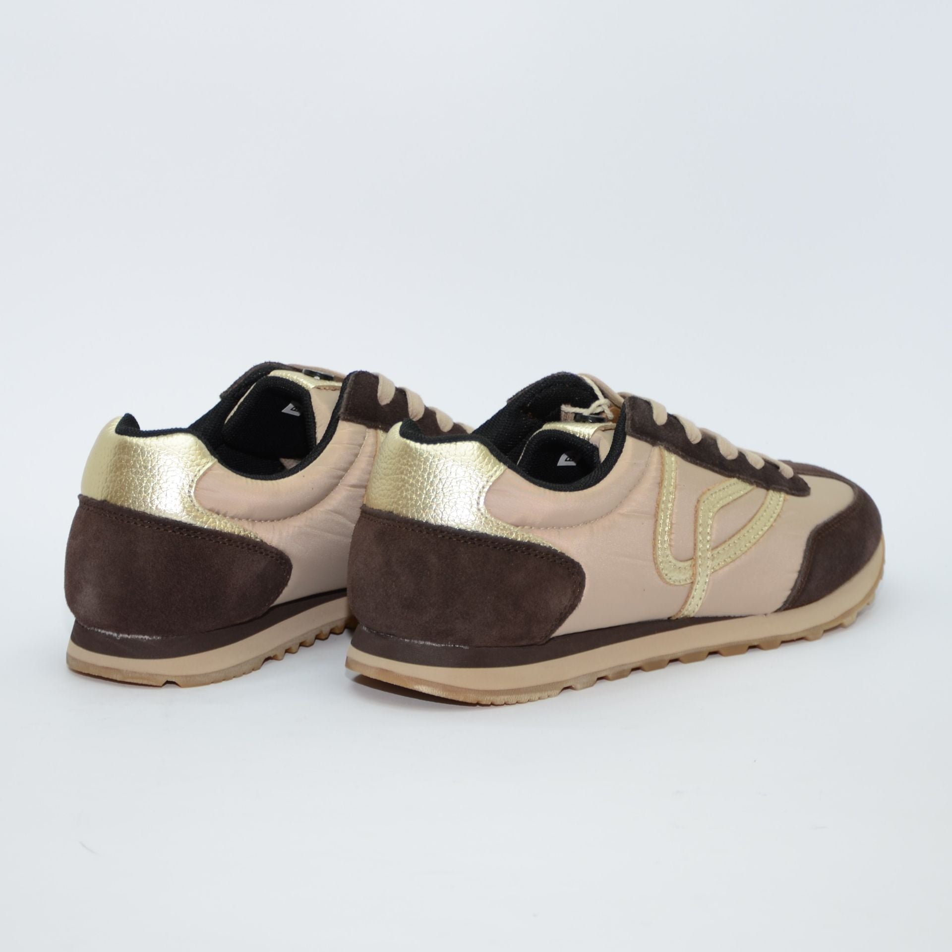 DEPORTIVO SERRAJE MARRON BARNA 001
