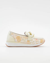 MOCASIN DEPORTIVO MUJER COLOR BEIGE BORDADO FLORES THE HAPPY MONK VANITY 011