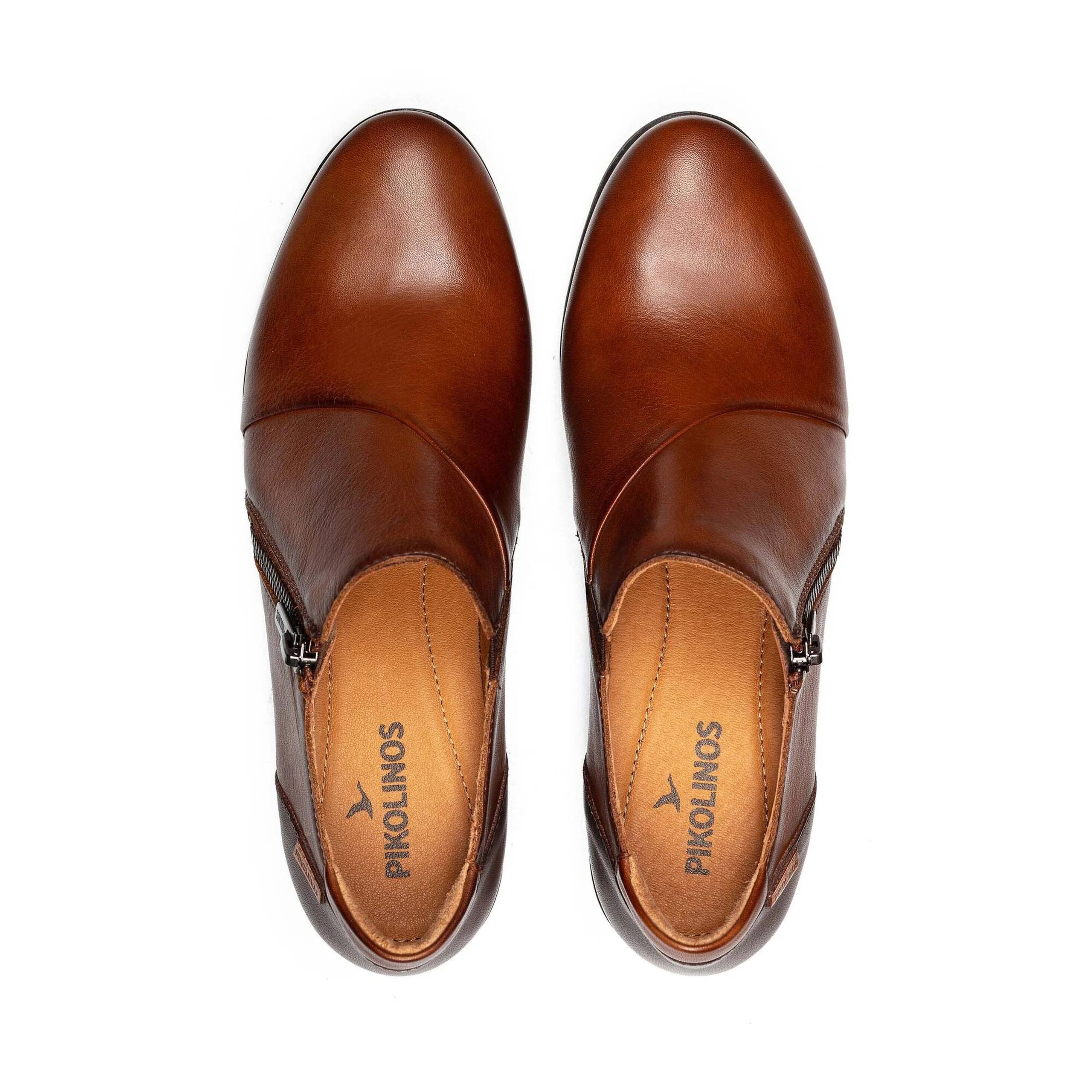 ZAPATO ABOTINADO CON CREMALLERA COLOR CUERO MALAGA W6W-5902C1