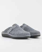 ZAPATILLAS DE CASA HOMBRE CON HEBILLA SALVI 41L-000 ELFO GRIS
