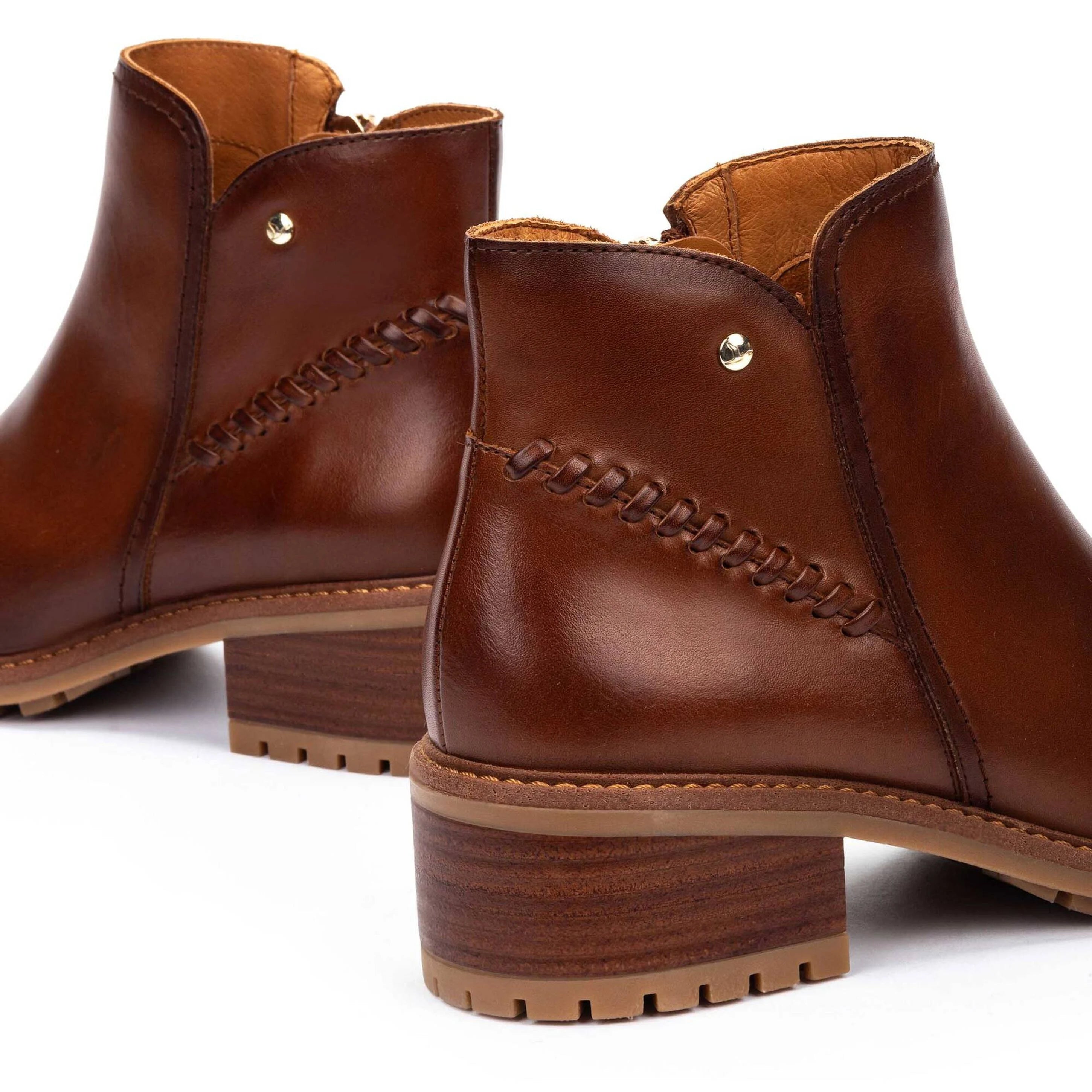 BOTIN MUJER CUERO MEDINA W0D-8871