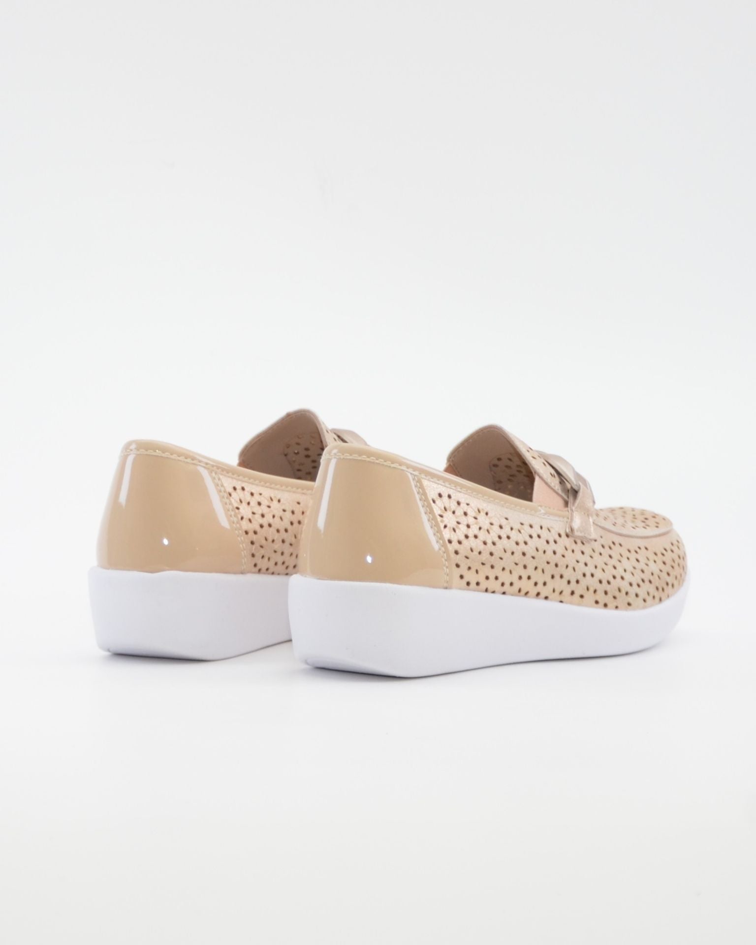 MOCASIN ANCHO ESPECIAL COLOR PLATINO DOCTOR CUTILLAS 38475