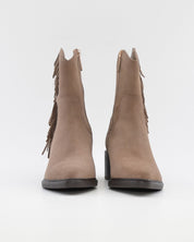 BOTIN MUJER COWBOY SERRAJE TAUPE CON FLECOS CARMELA 164252