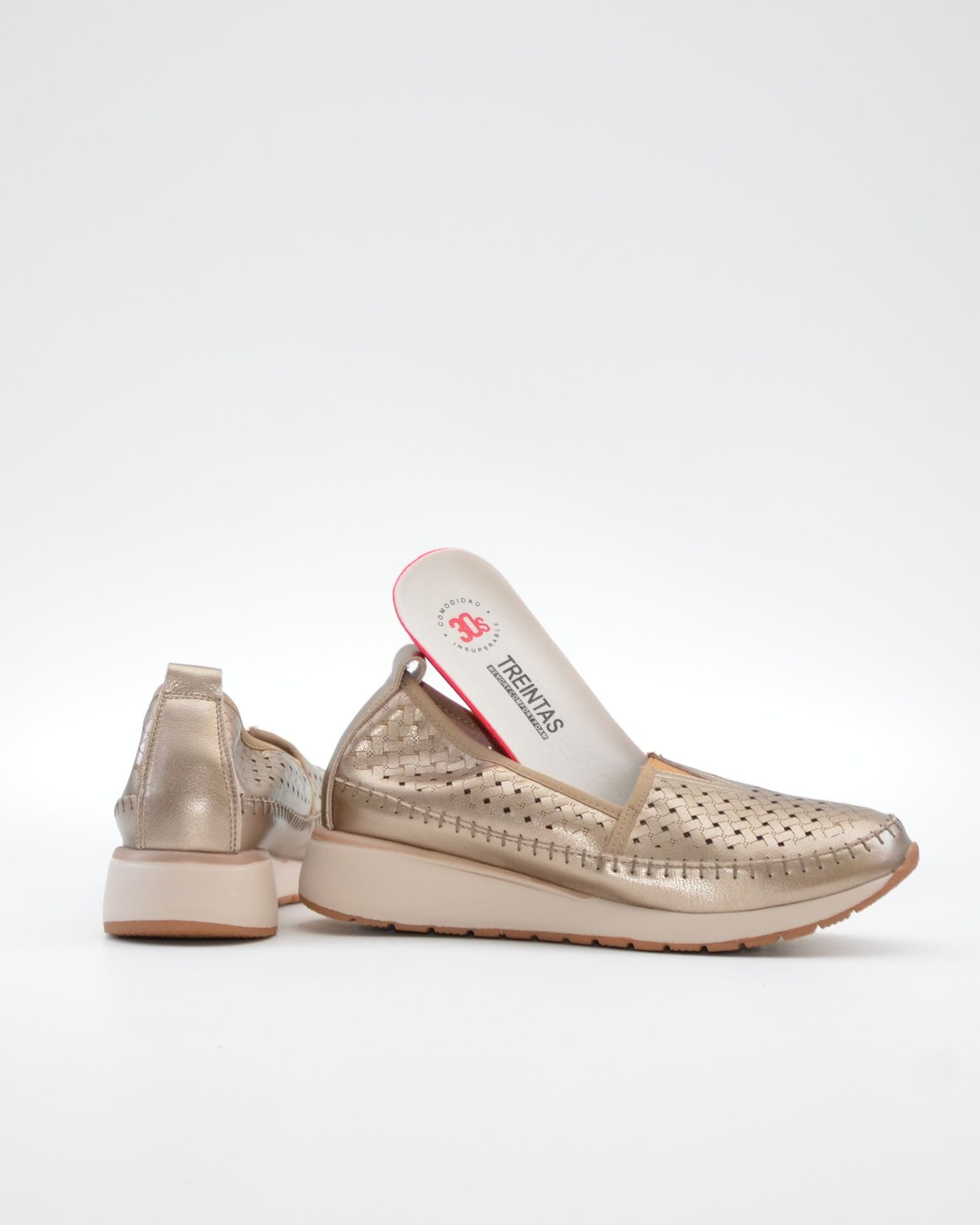 MOCASIN MUJER COLOR BRONCE TREINTAS L4554