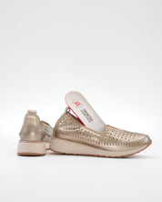 MOCASIN MUJER COLOR BRONCE TREINTAS L4554