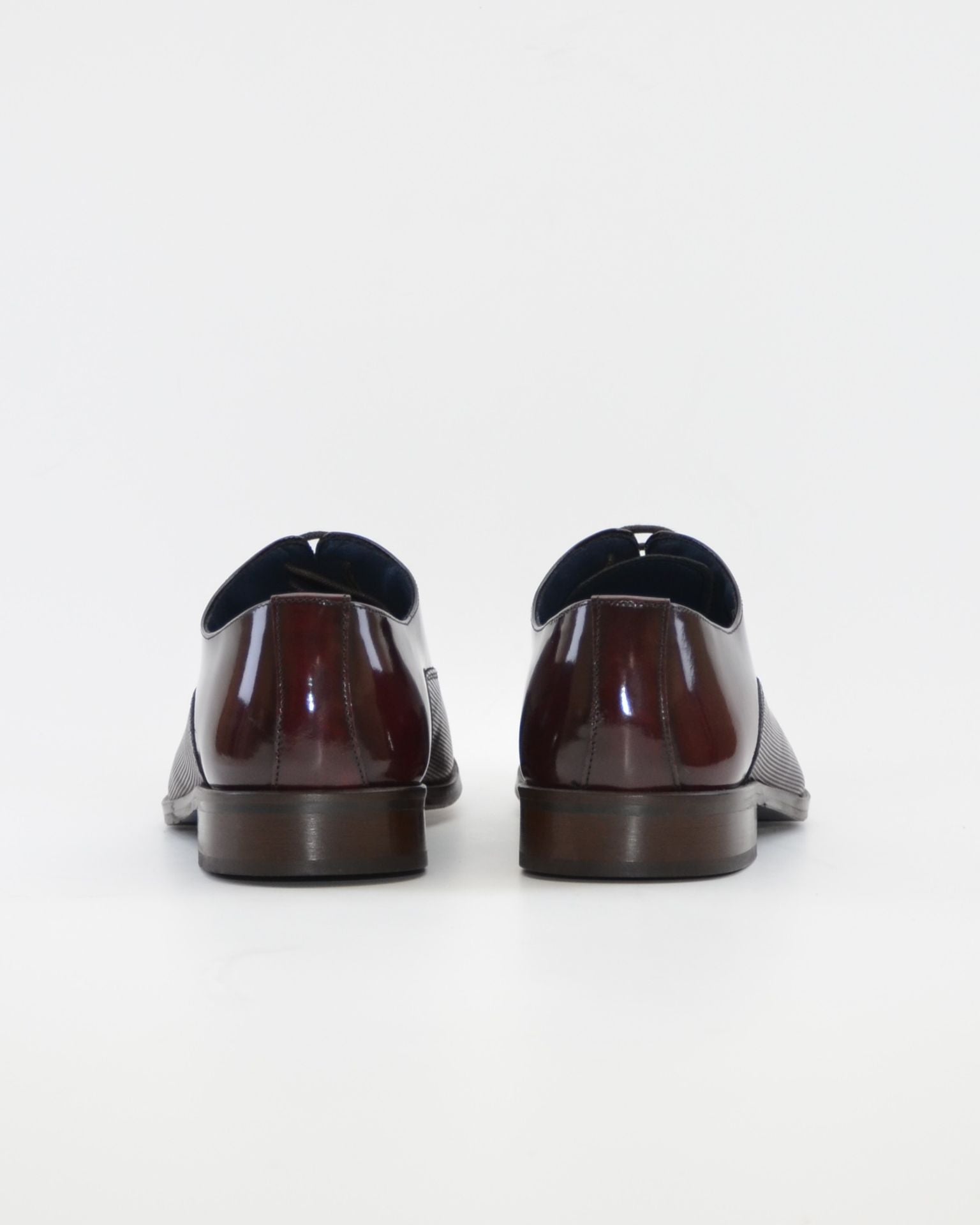 ZAPATO HOMBRE OXFORD FLORENTIC BURDEOS MICROPERFORADO