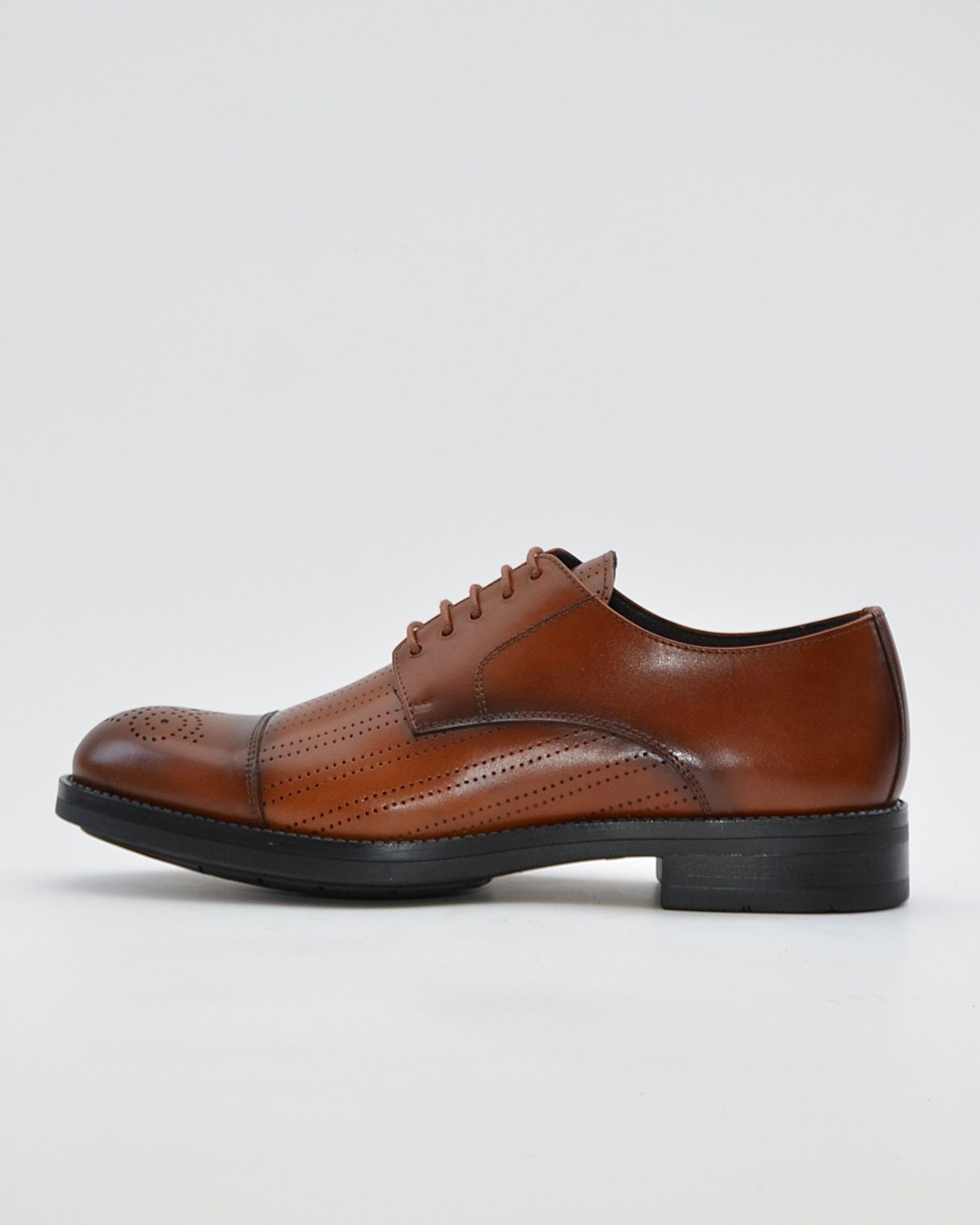 ZAPATO CORDON HOMBRE BLUCHER PICADO CUERO KEEP HONEST 01183 VICTORIA COÑAK