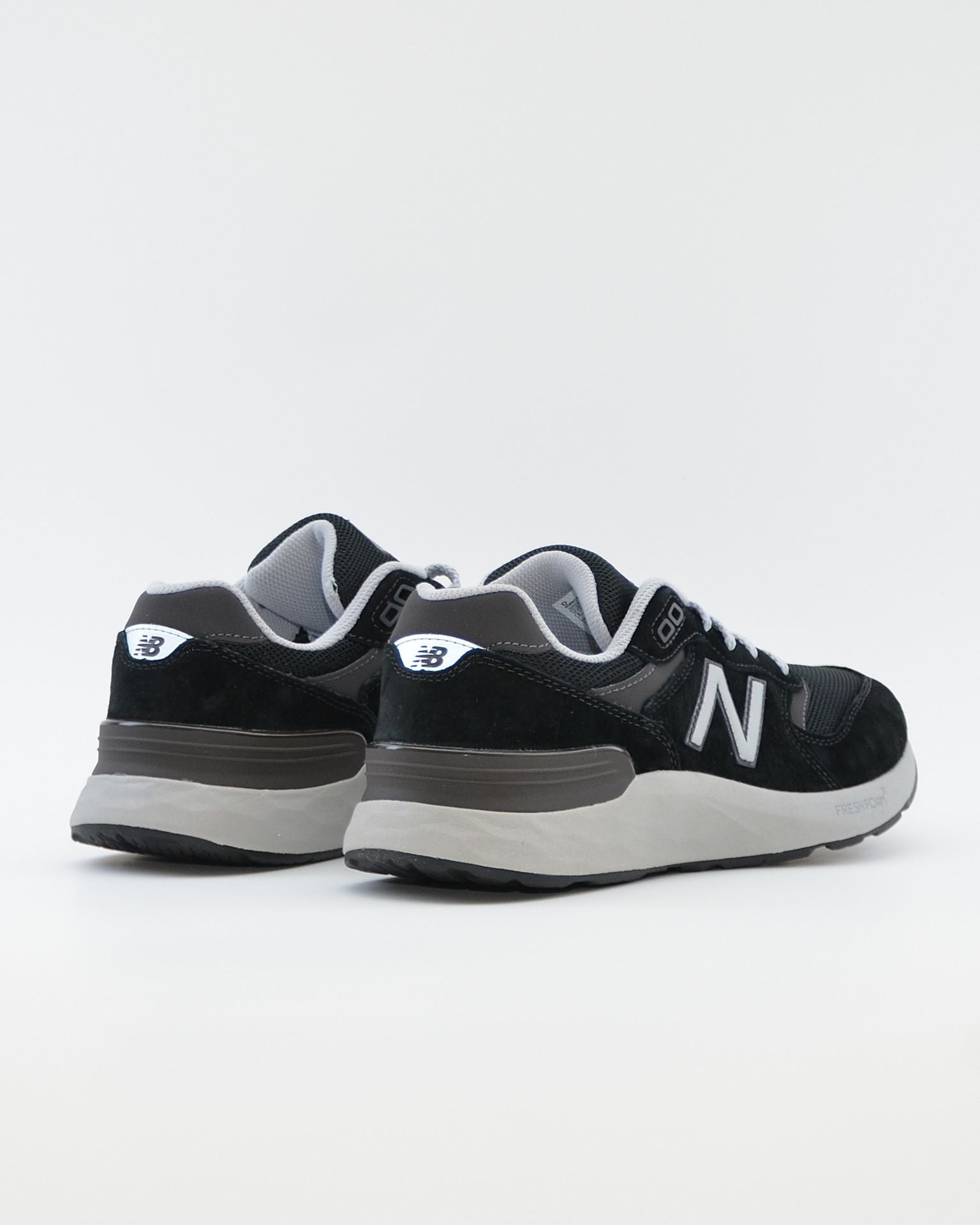 SNEAKERS NEW BALANCE M880 74B ZAPATILLA DEPORTIVA HOMBRE COLOR NEGRO FRESH FOAM