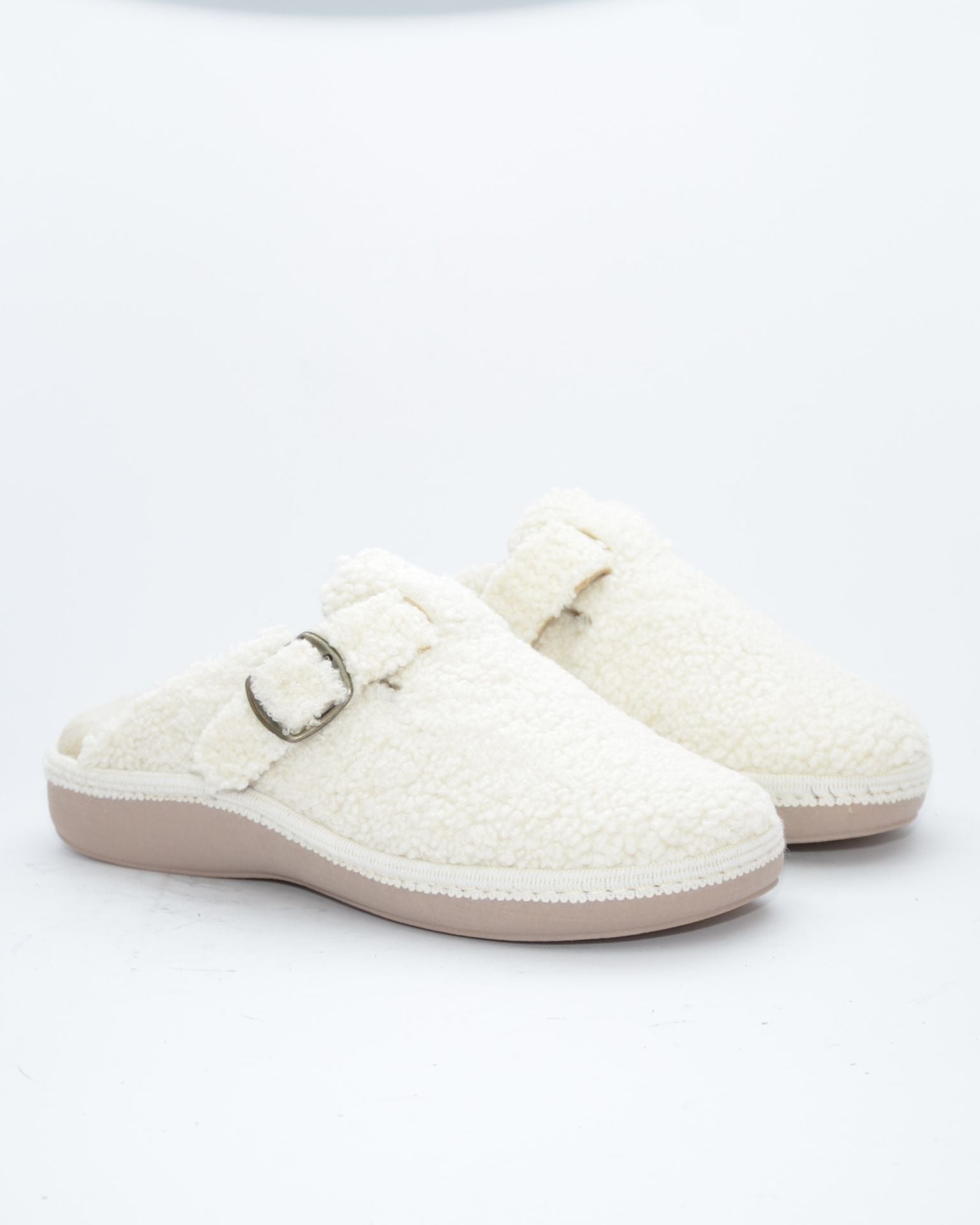 ZAPATILLAS DE CASA MUJER CON HEBILLA