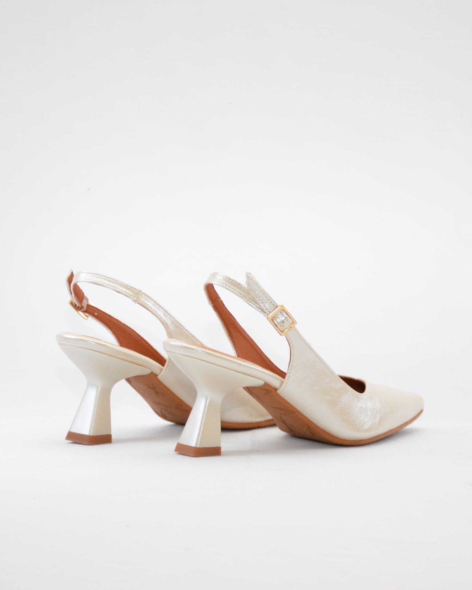 ZAPATO SALON DESTALONADO MUJER DANIELA VEGA 2315BD CHAMPANG