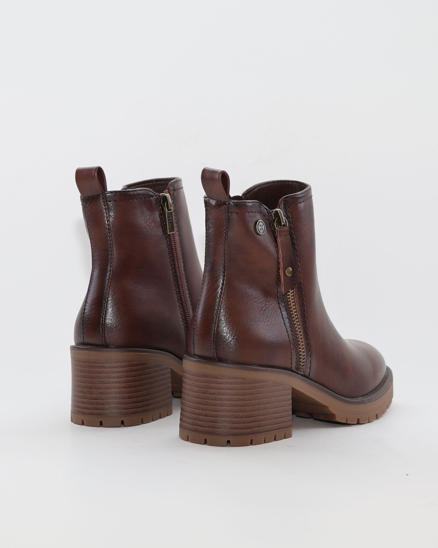 BOTIN MUJER TACON ANCHO COLOR MARRÓN XTI 14608502