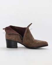 BOTIN MUJER TACON ANCHO SERRAJE TAUPE CASTOR TACHAS KAOLA 3049