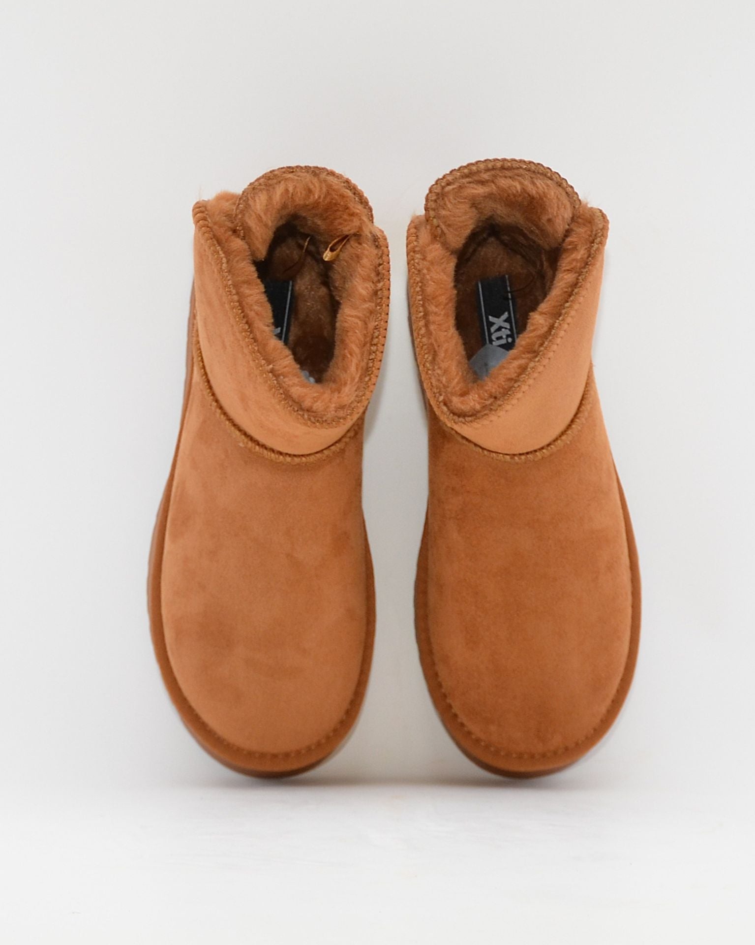 BOTAS AUSTRALIANAS PLATAFORMA COLOR CAMEL XTI 122197