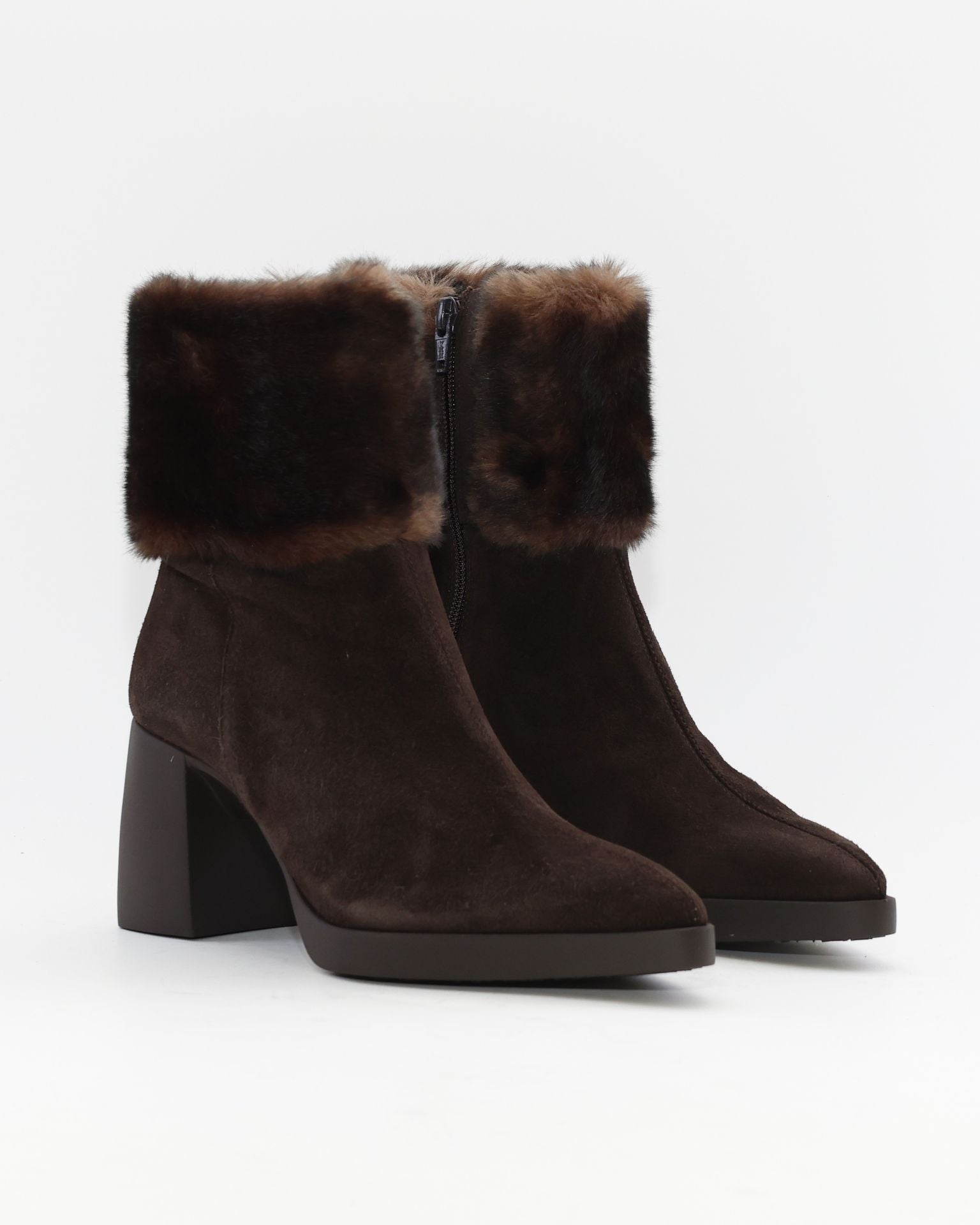 BOTIN TACON MUJER SERRAJE MARRON CHOCOLATE CON PELO WONDERS L-1605 TESTA