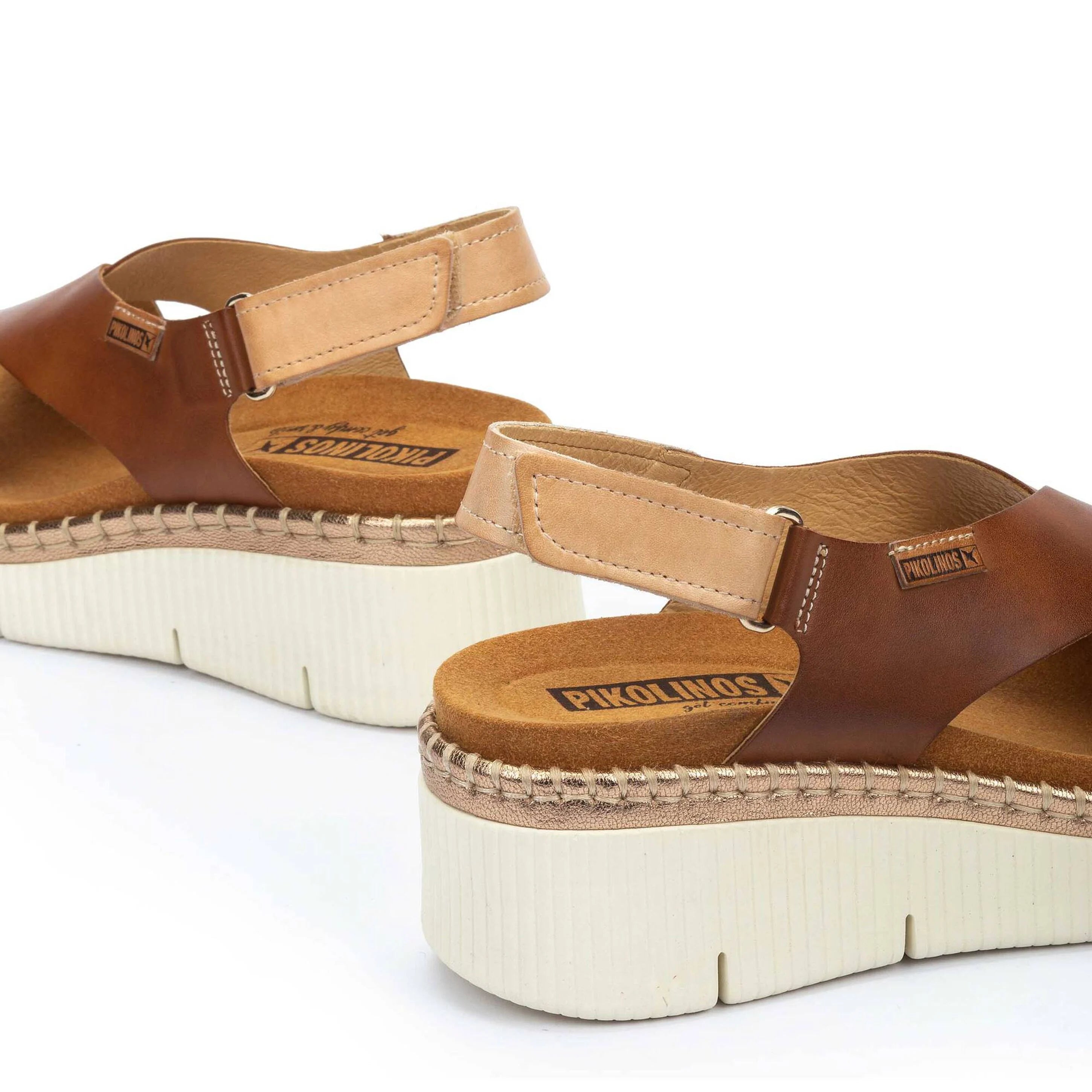 SANDALIA MUJER TIRAS CRUZADAS COLOR BRANDY PIKOLINOS W0K-0606C1